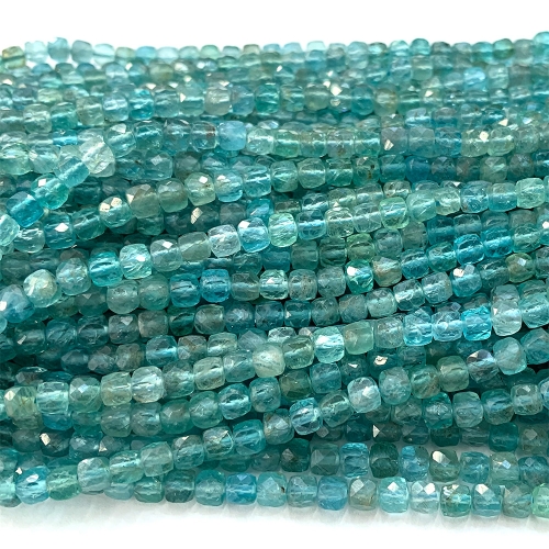 15.5 " Veemake Natural Real Genuine Clear Blue Fluorapatite Irregular Cube Faceted Small Jewelry Beads 07372