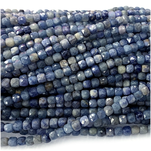 15.5 " Veemake Natural Stone Real Genuine High Quality Blue Sapphire Cube Faceted Small Jewelry Beads 07732